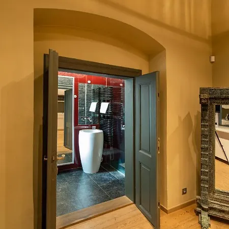 Mostecka Apartment Prague Exterior photo