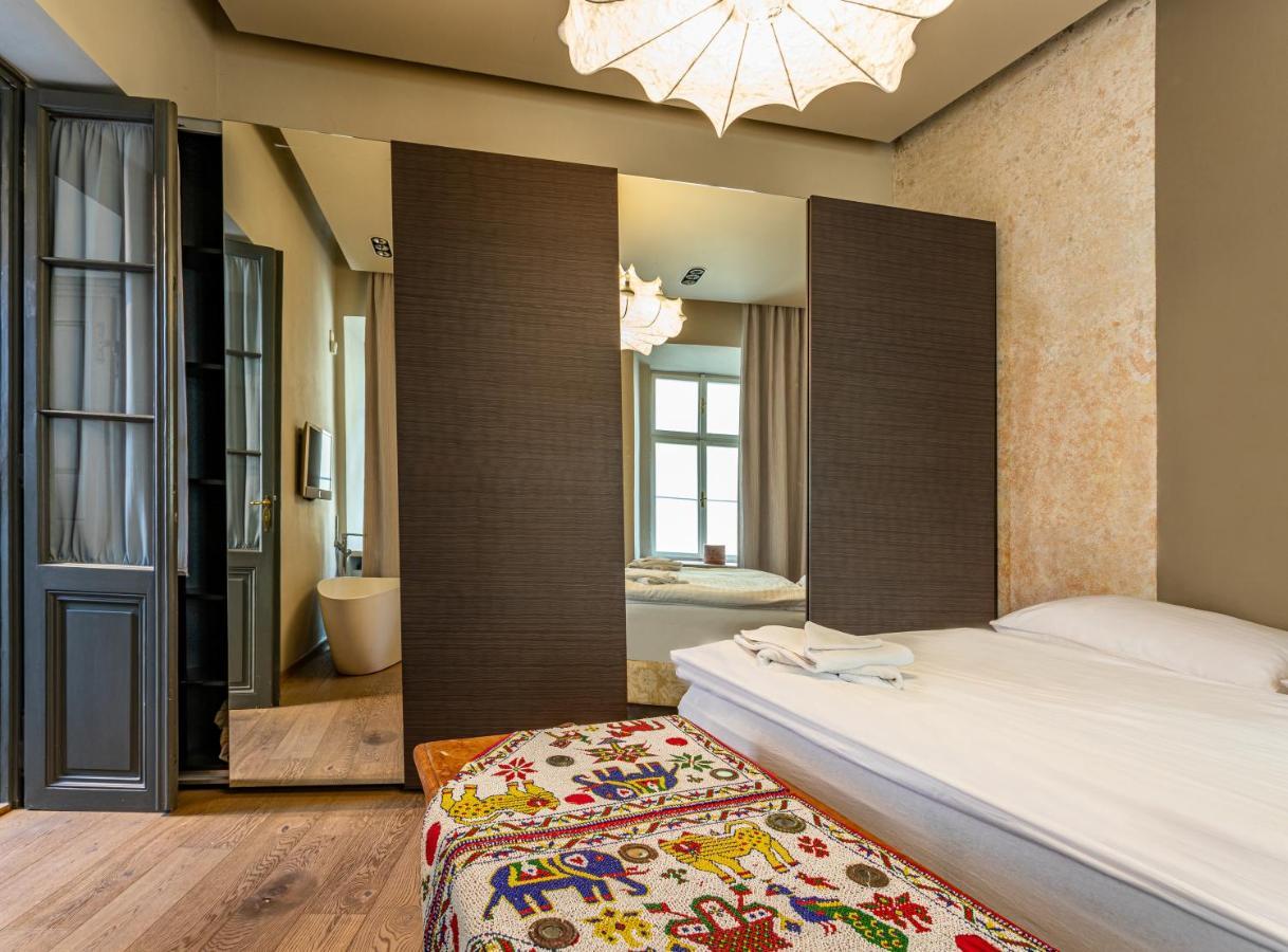 Apartment Mostecka Prag